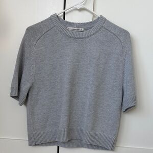 NEW Abercrombie & Fitch Gray Knit Top - Size: XS